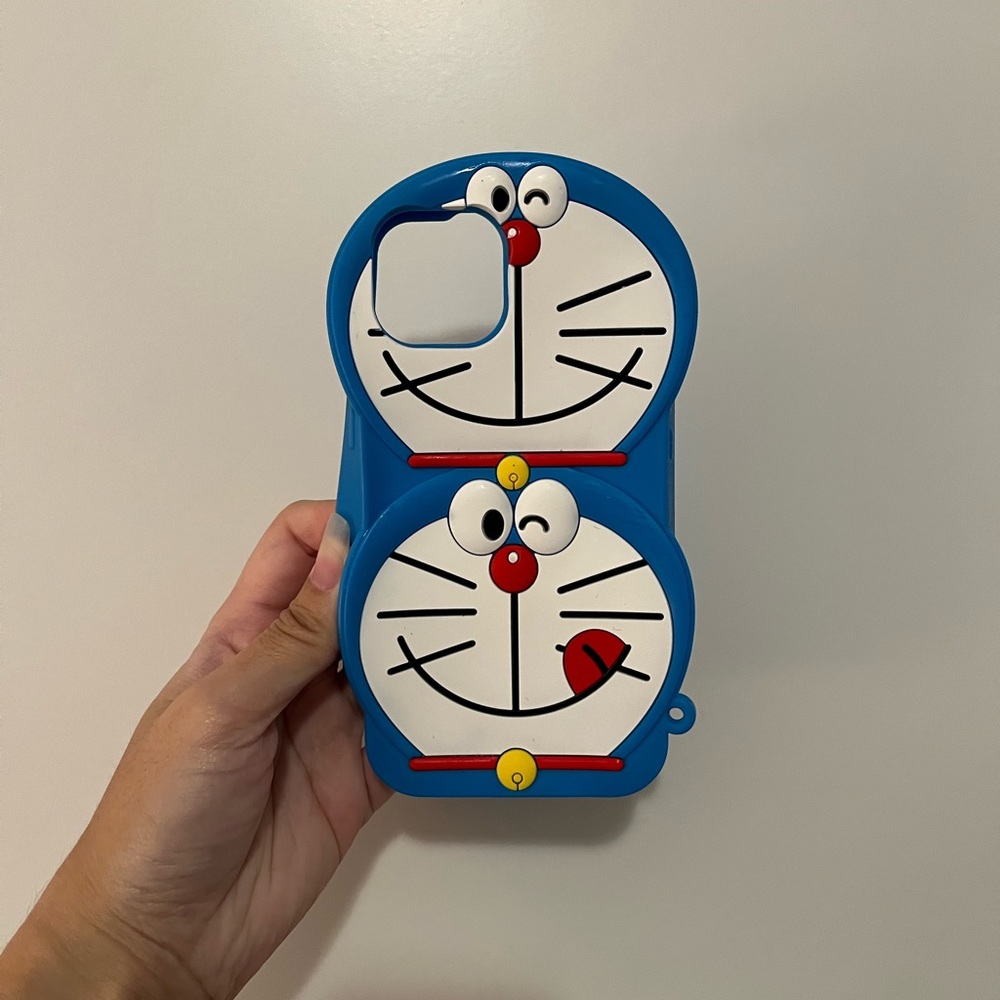 Doraemon iPhone case - Picture 4 of 8